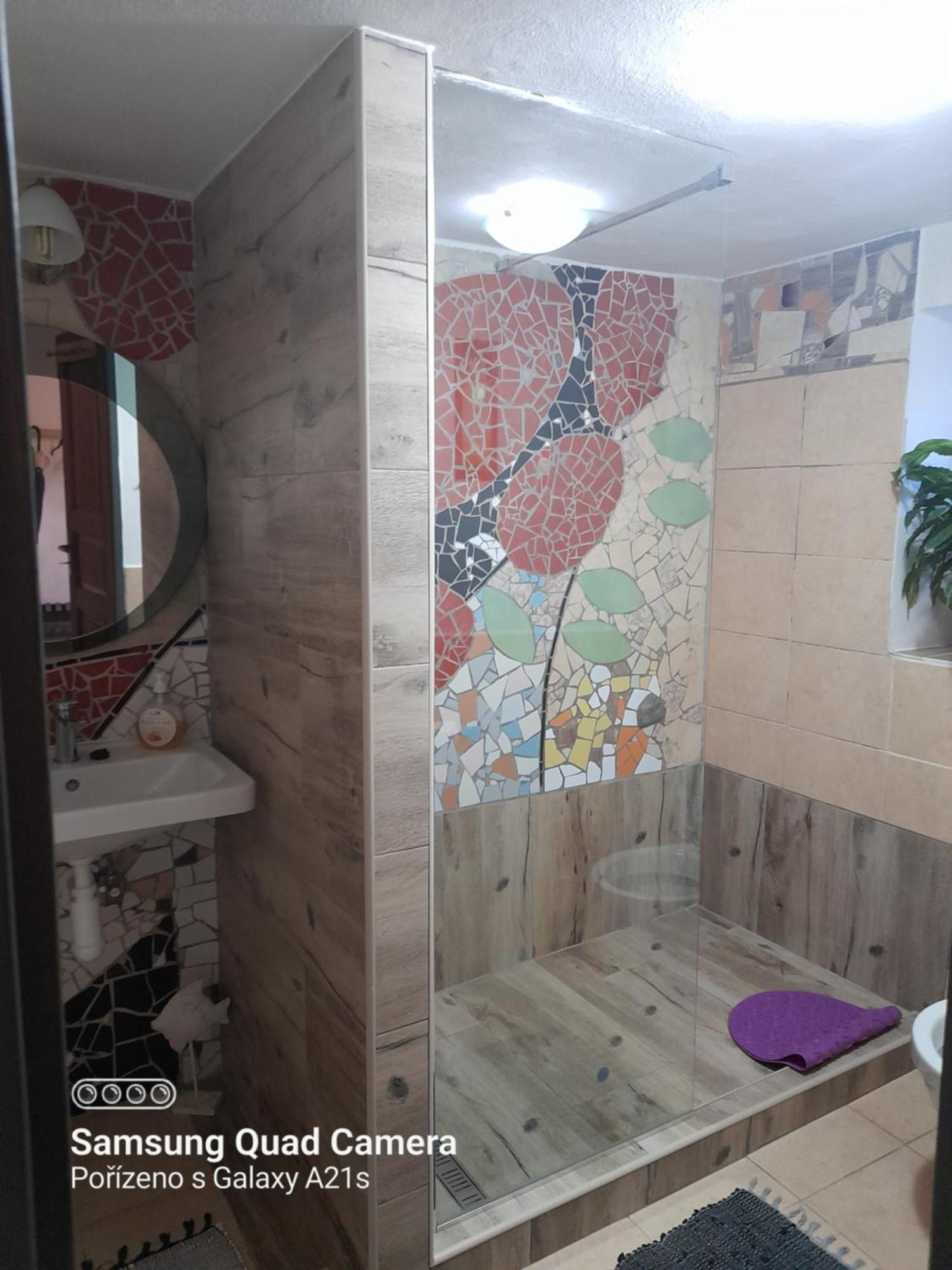 Atelier Spojovaci Apartment Cesky Krumlov Luaran gambar
