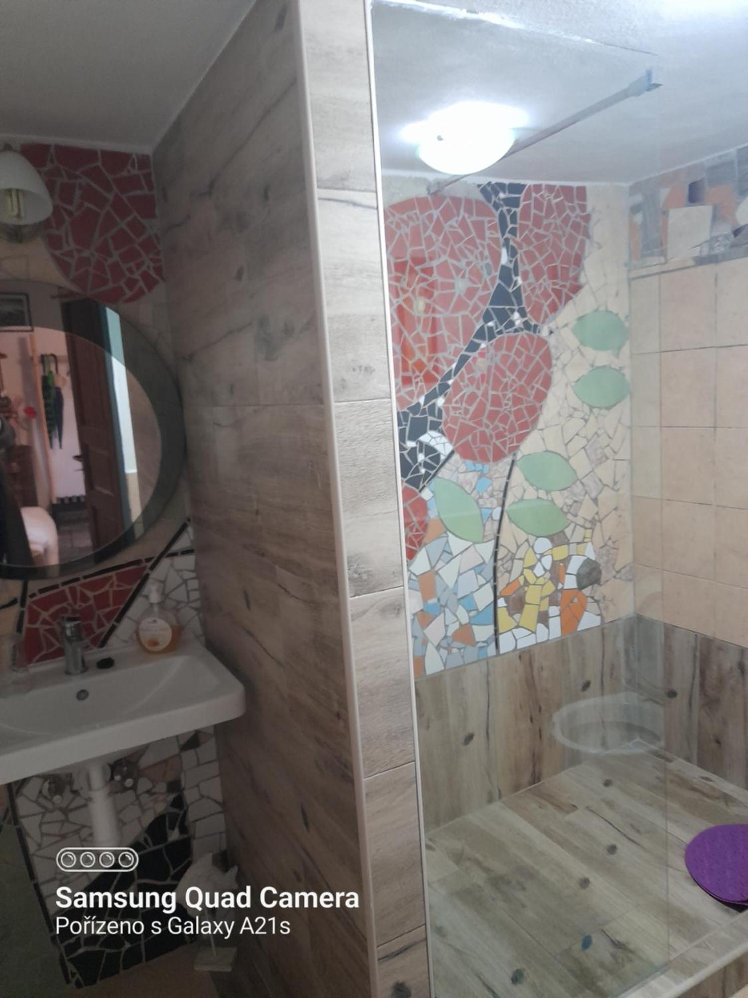Atelier Spojovaci Apartment Cesky Krumlov Luaran gambar